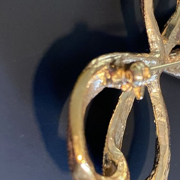 Vintage Bow Brooch Pin Signed Roman Estate Textured Gold Tone Metal Rhinestone R - Picture 13 of 16